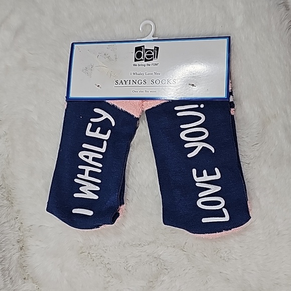 DEI I Whaley Love You Saying Socks - Picture 2 of 3